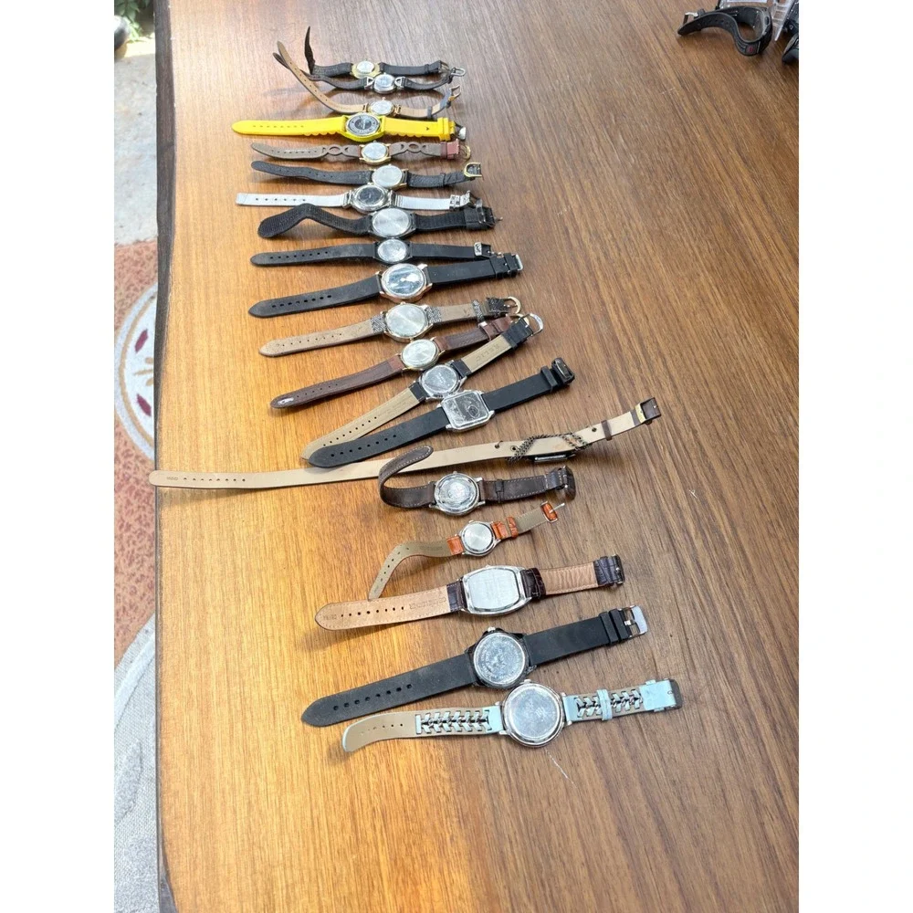 Mixed Wristwatch Lot 20pc Armitron Geneva Rocawear Vivani Dick Tracy Quartz